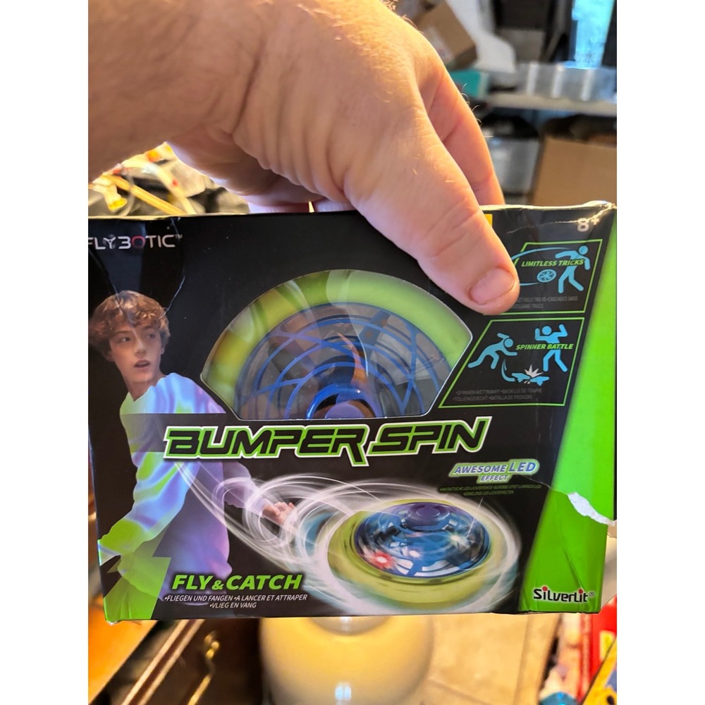 B9 Silverlit Flybotic Bumper Spin Fly & Catch Spinner Toy Green/Black Ages 8+